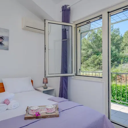Kalinic Villa *